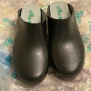 Calzuro Clogs